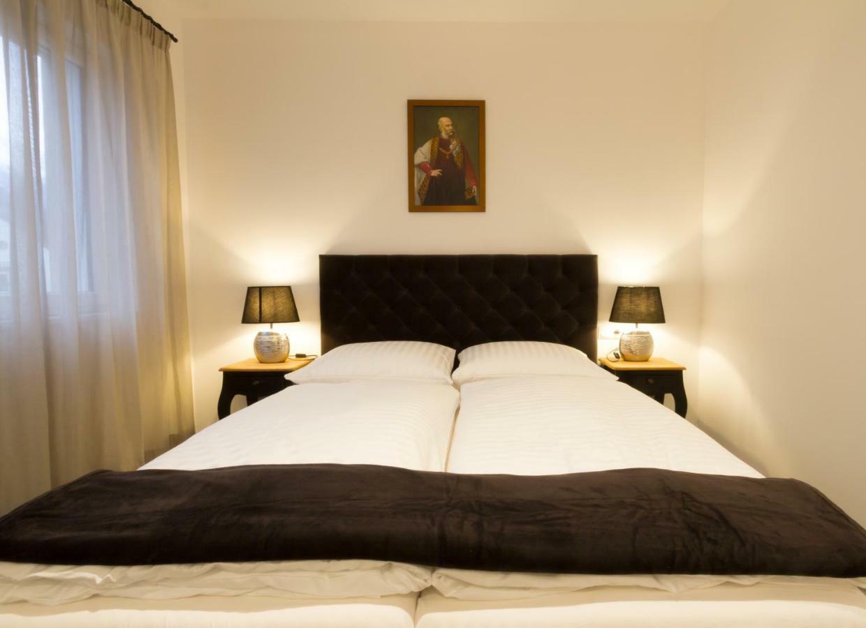 Apartments Sissi & Franz メラーノ エクステリア 写真